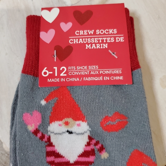 Gnome Valentines Socks-NWT - Picture 2 of 2